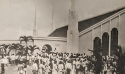 A crowd of people standing outside the Manila Philippines Temple.